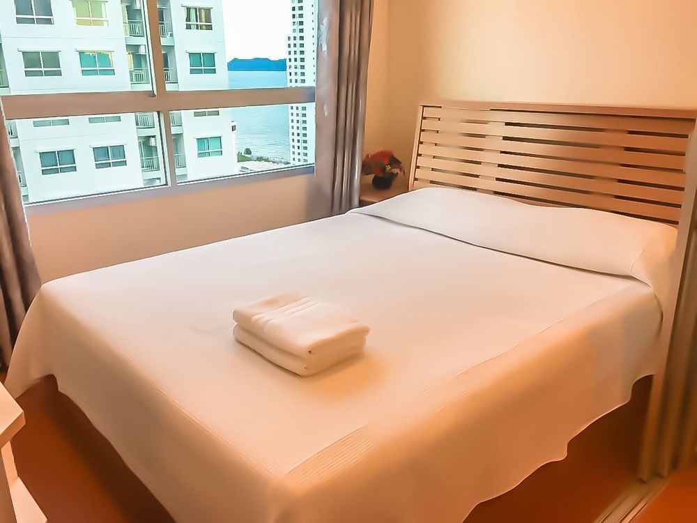 Lumpini Seaview Jomtien By Parikal Hotel Exterior foto