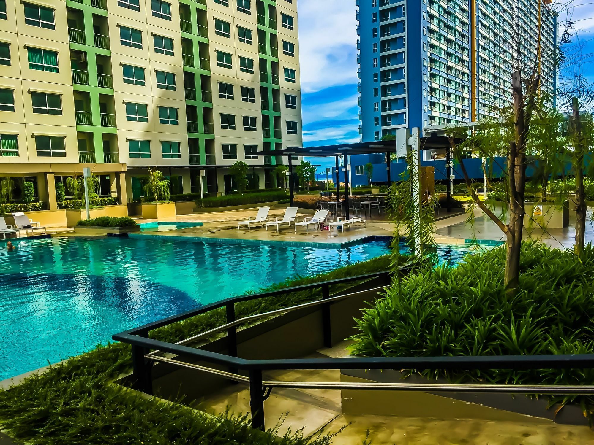 Lumpini Seaview Jomtien By Parikal Hotel Exterior foto